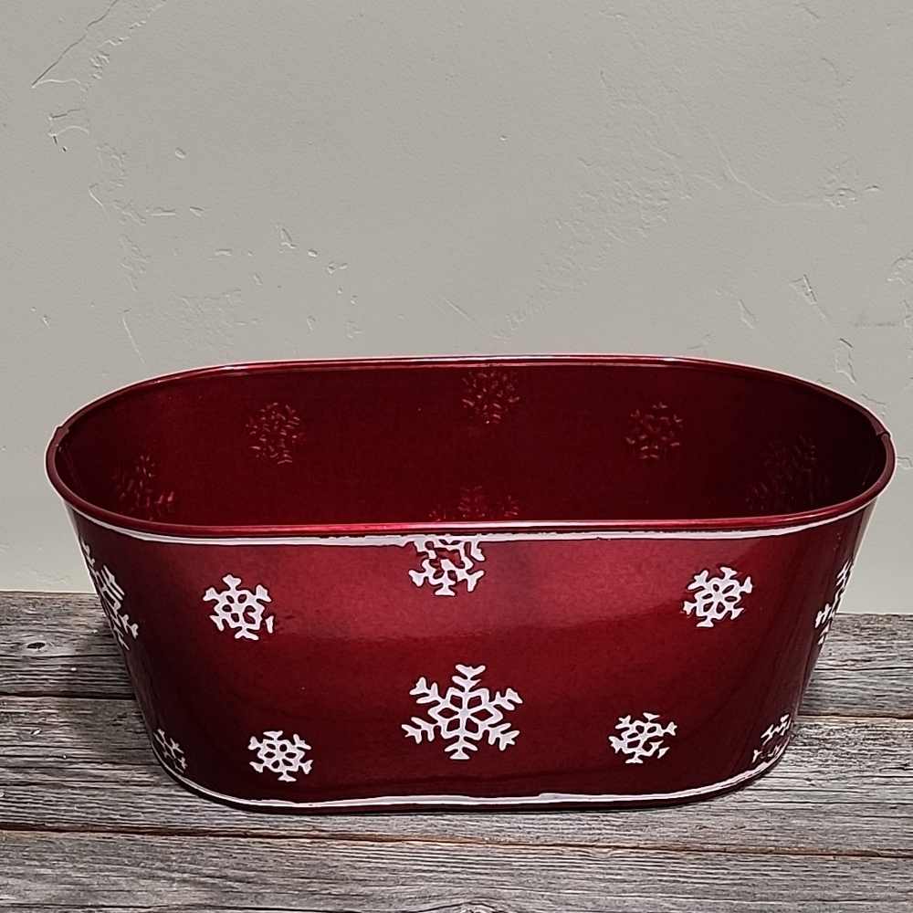 Red Snowflake Decorative Tub